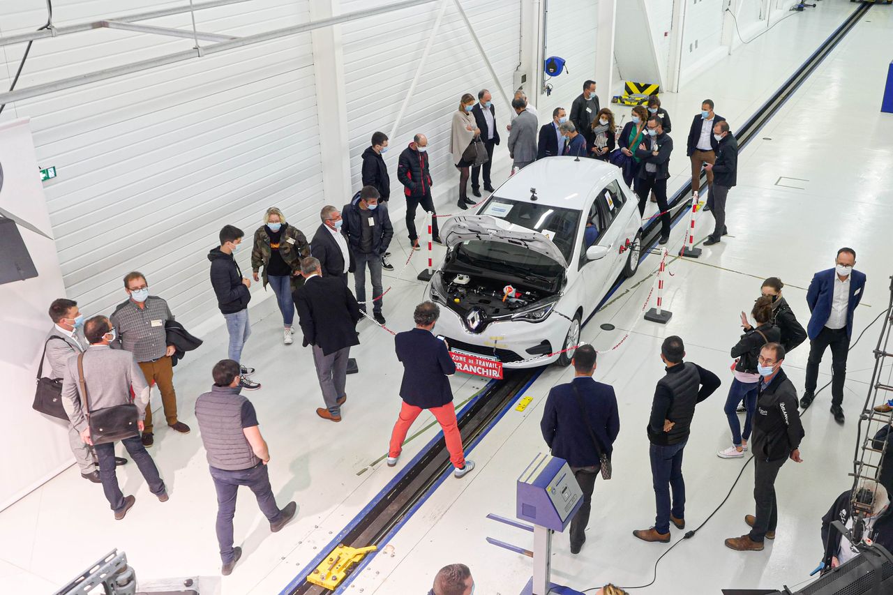 découvrez les résultats des crash-tests des véhicules peugeot et renault, et comparez leur sécurité à travers le déclin des étoiles. informez-vous sur les performances de ces marques françaises en matière de protection des occupants.
