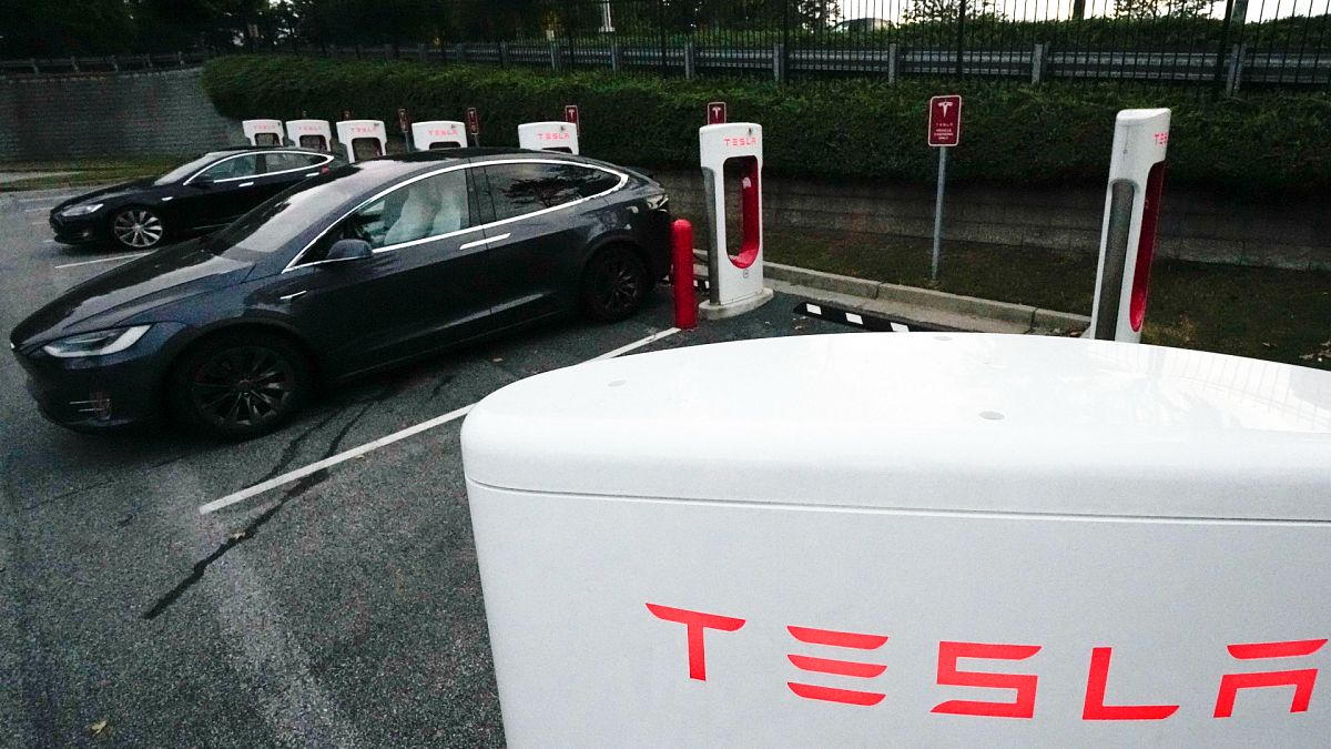 découvrez les dernières nouvelles sur la grève des employés suédois de tesla, un mouvement qui soulève des questions sur les conditions de travail et les droits des travailleurs dans l'industrie automobile.