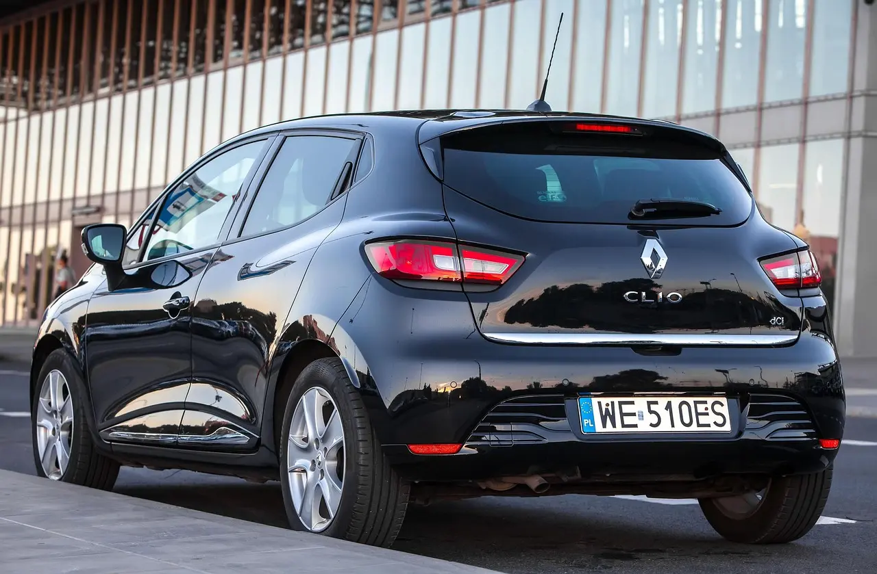 découvrez l'univers de renault, marque emblématique de l'automobile française, alliant innovation, sécurité et performance. explorez nos modèles variés allant des citadines aux suv, et trouvez le véhicule idéal pour vous. rejoignez-nous pour une expérience de conduite unique et engageante.