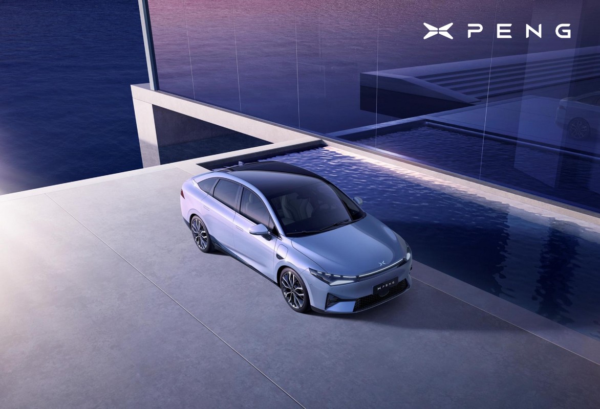 découvrez comment xpeng défie tesla sur le marché des véhicules électriques avec des innovations technologiques, des performances impressionnantes et une ambition durable. plongez dans la rivalité passionnante entre ces deux géants de l'automobile et leurs visions respectives de l'avenir de la mobilité.