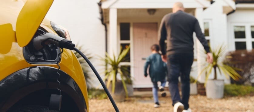 découvrez notre assurance auto spécialement conçue pour les véhicules électriques. protégez votre voiture écologique avec une couverture adaptée, des garanties sur-mesure et des tarifs compétitifs. roulez serein en toute sécurité.
