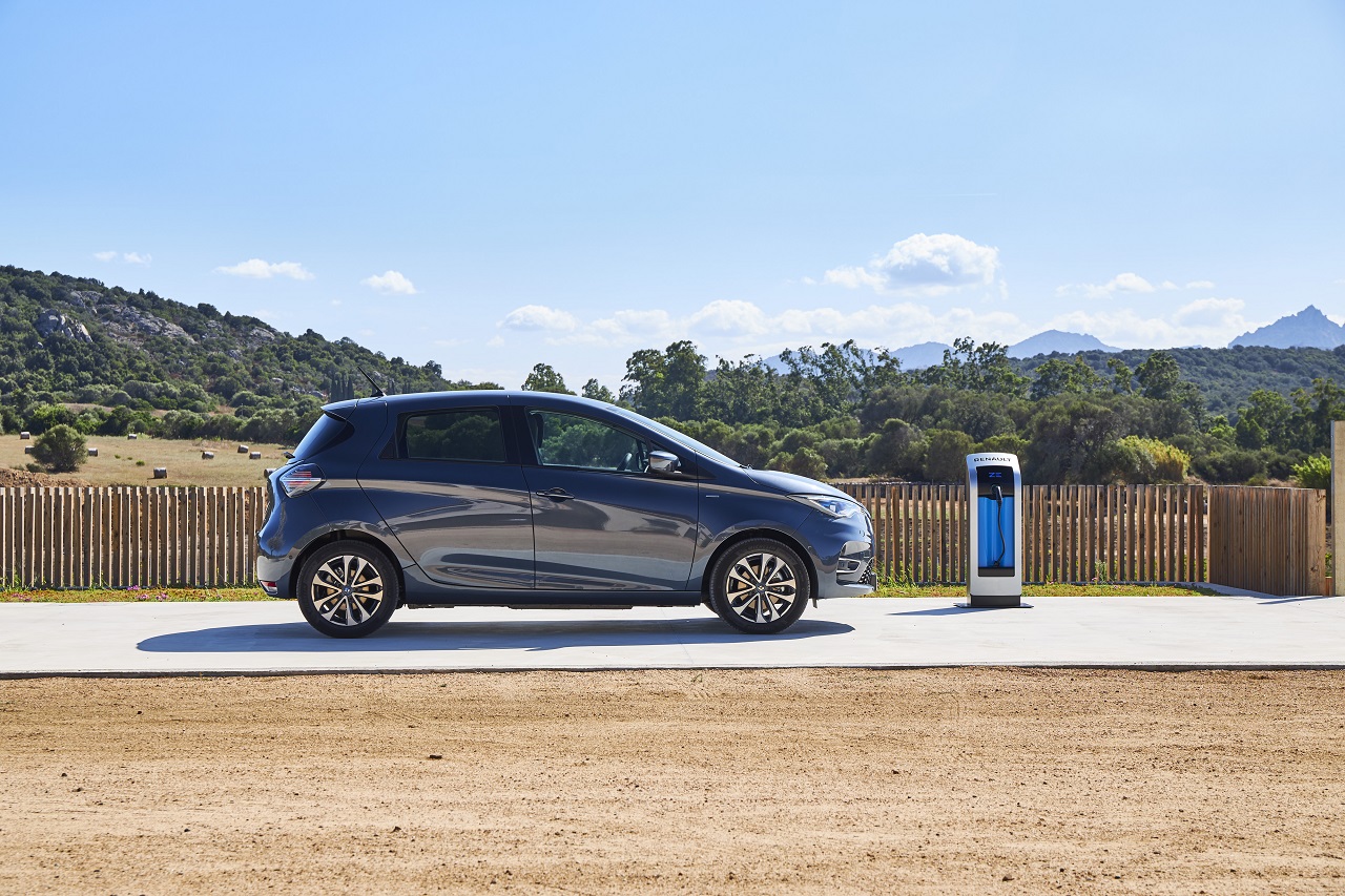 découvrez nos solutions d'assurance auto spécialement conçues pour les véhicules électriques. protégez votre voiture écologique avec des garanties adaptées, un service client réactif et des tarifs compétitifs. optez pour une assurance qui comprend vos besoins en matière de mobilité durable.