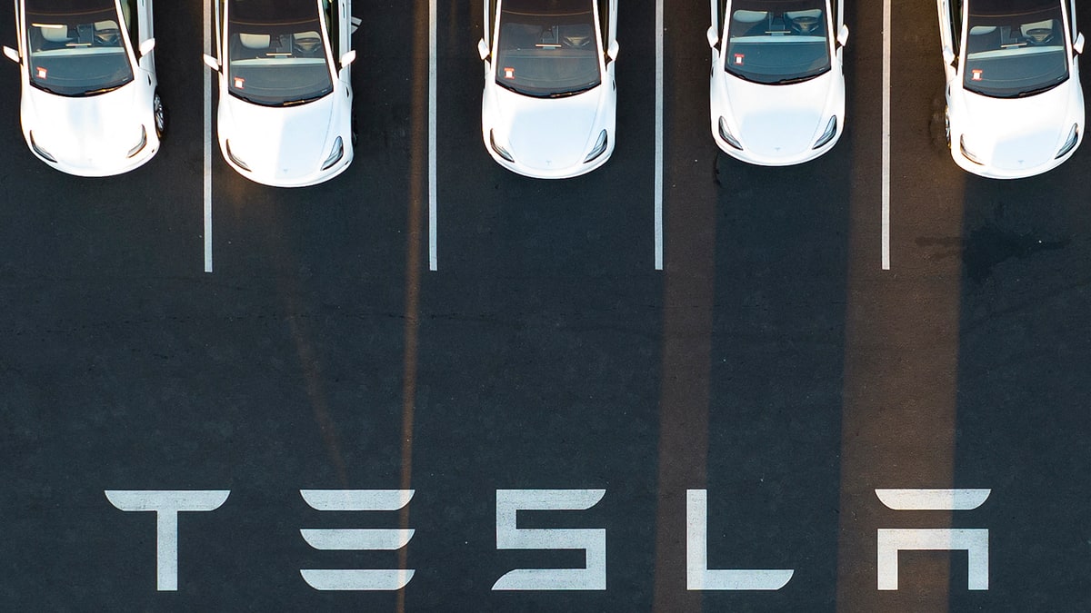 découvrez les complications les plus courantes rencontrées par les propriétaires de tesla. analyse des problèmes techniques, des rappels et des solutions pour assurer une expérience de conduite optimale. restez informé sur les défis liés aux véhicules électriques de tesla.