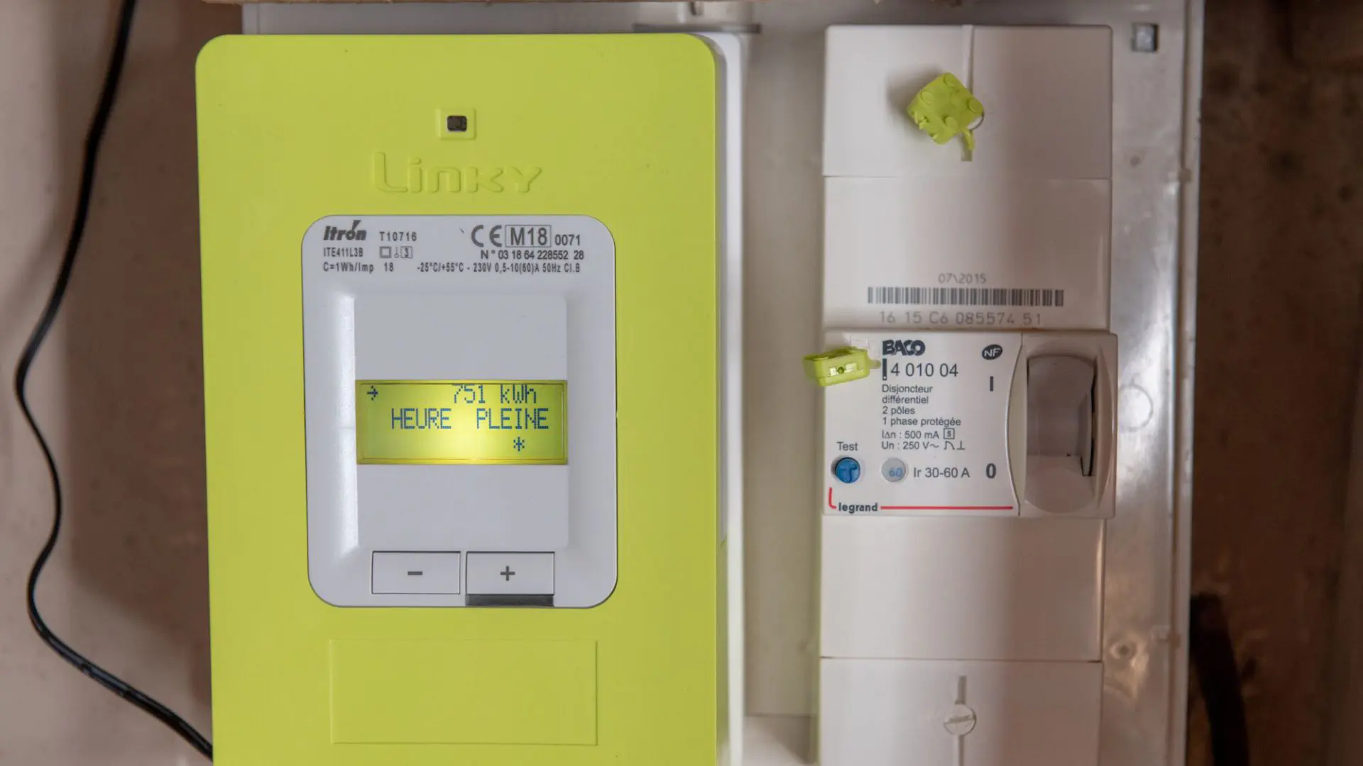 découvrez comment la baisse des coûts d'électricité peut impacter vos primes d'assurance. profitez de conseils pratiques pour optimiser vos dépenses énergétiques et réduire vos risques d'assurance.