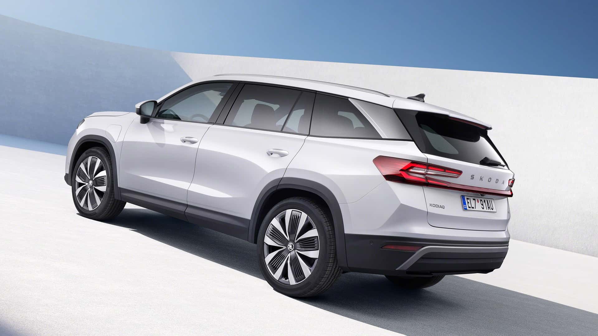 découvrez la comparaison entre skoda et renault 5, deux icônes de l'automobile. analysez leurs caractéristiques, performances et innovations pour choisir le modèle qui vous correspond le mieux. plongez dans l'univers des voitures abordables et fiables !