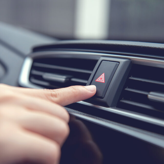 dĂ©couvrez nos solutions d'assurance auto adaptĂ©es aux conducteurs malussĂ©s. protĂ©gez votre vĂ©hicule tout en bĂ©nĂ©ficiant de tarifs compĂ©titifs, mĂȘme avec un passĂ© d'accidents. obtenez un devis personnalisĂ© et restez serein sur la route.