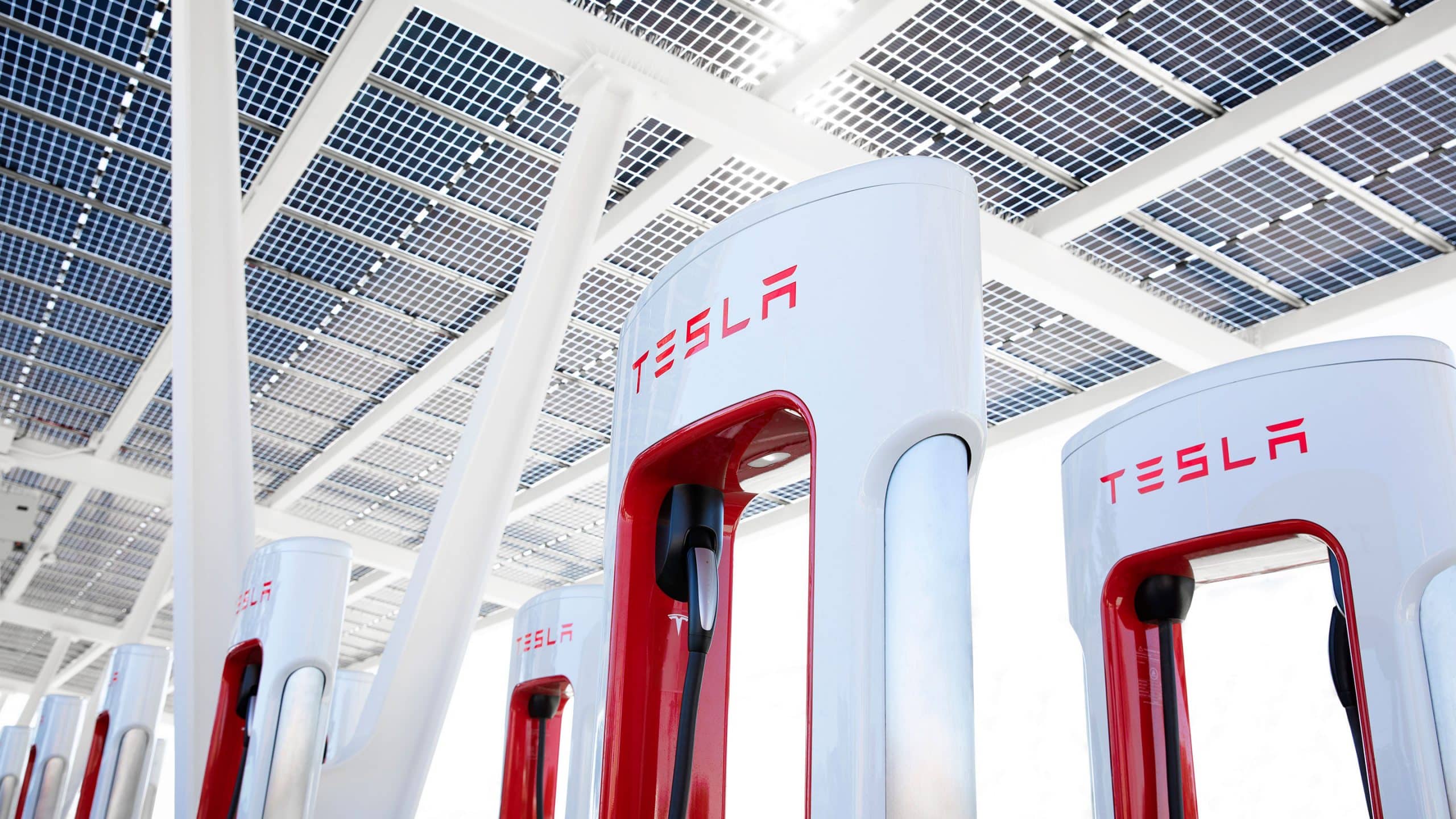 découvrez la station de recharge tesla autonome, conçue pour offrir une expérience de recharge rapide et efficace à tous les propriétaires de véhicules électriques. profitez d'une technologie de pointe qui s'adapte à vos besoins tout en respectant l'environnement.