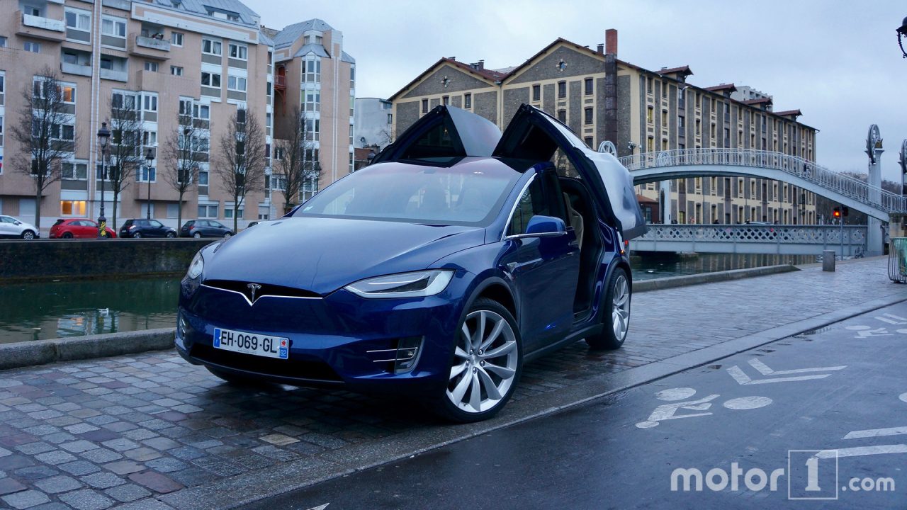 découvrez les derniers événements concernant la chute de tesla à laval, une actualité qui soulève de nombreuses questions sur la sécurité et la technologie des véhicules électriques. informez-vous sur les implications de cet incident et les réactions des experts.