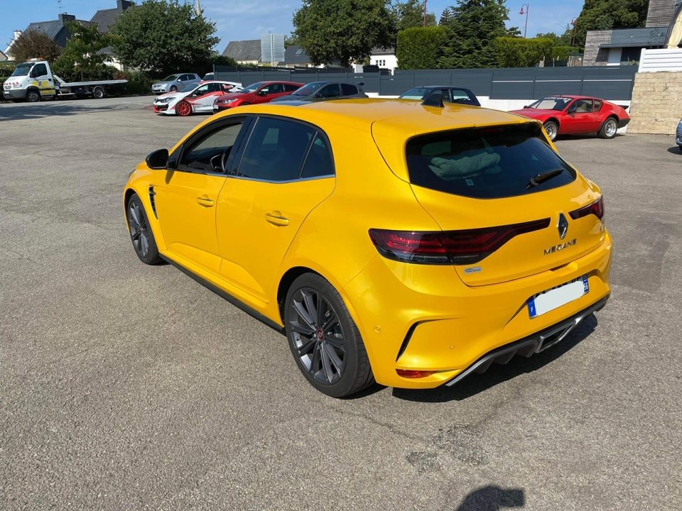 découvrez la valeur de la mégane r.s. mk iv, une sportive au design audacieux, alliant performance et confort. explorez ses caractéristiques techniques, son prix sur le marché et ce qui en fait un choix incontournable pour les passionnés d'automobiles.