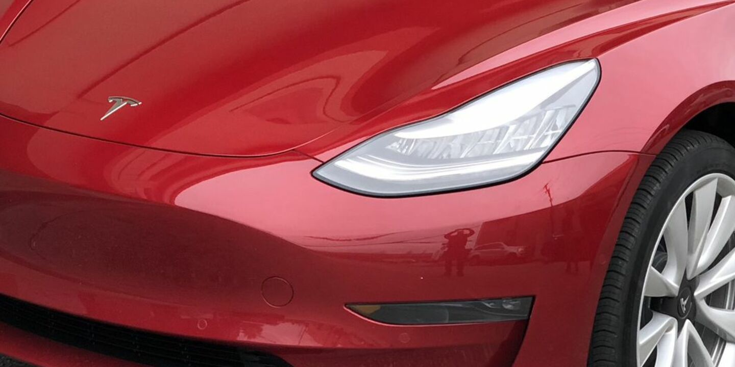 découvrez les clignotants tesla model 3 à partir de 300€. améliorez la sécurité et le style de votre véhicule avec des clignotants de qualité adaptés à votre tesla model 3.