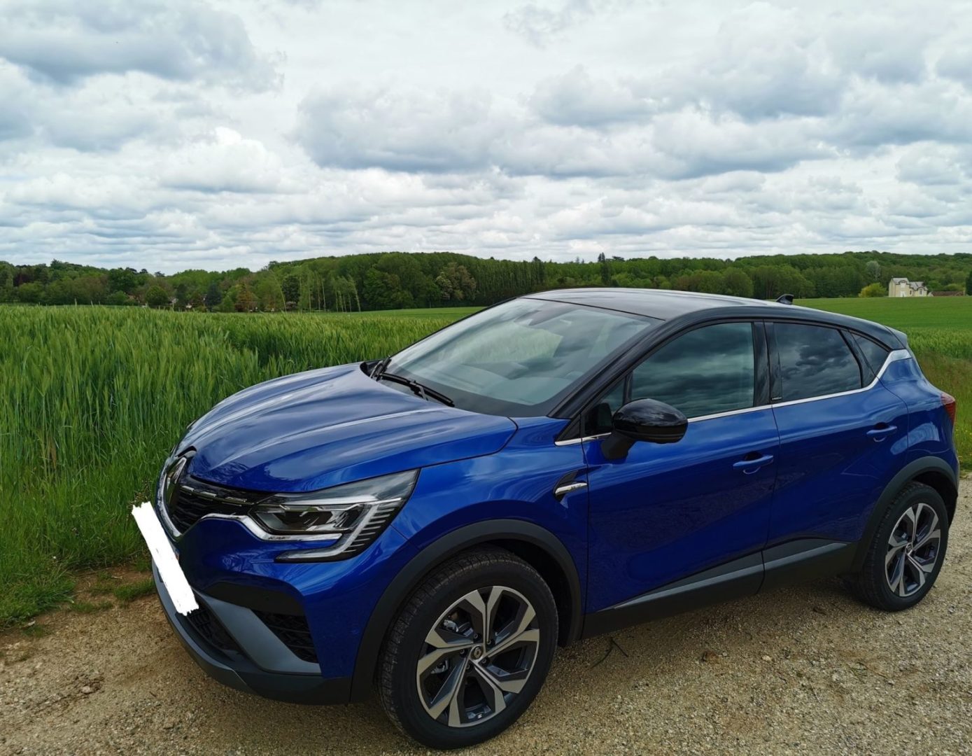 découvrez tout sur la technologie hybride captur : économies de carburant, écologie et performances réunies dans un suv moderne. profitez d'un confort innovant et de solutions intelligentes pour la conduite urbaine et les longs trajets.