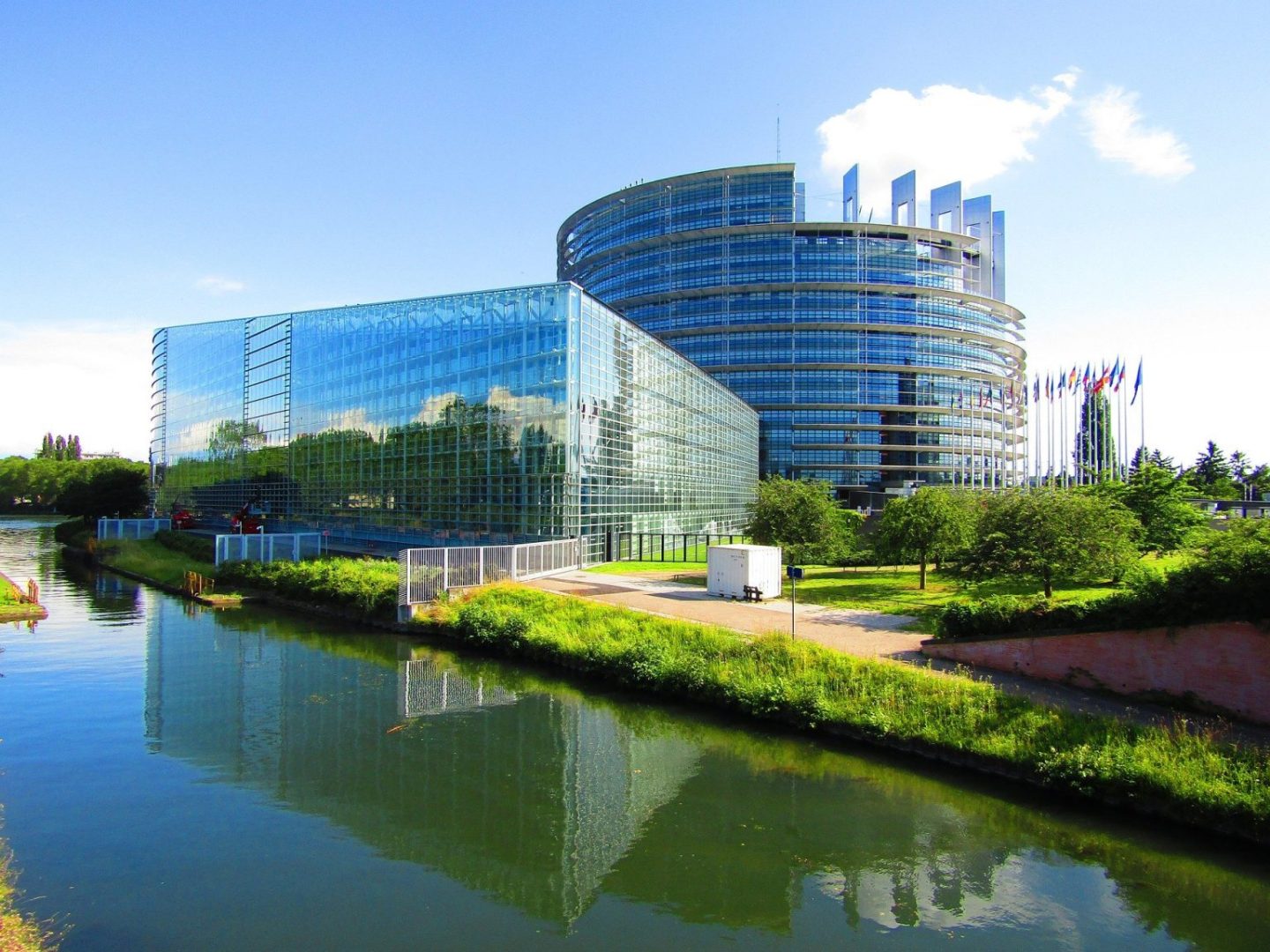 découvrez les leaders de l'assurance : conseils, actualités et comparatifs pour choisir la meilleure couverture adaptée à vos besoins professionnels et personnels.