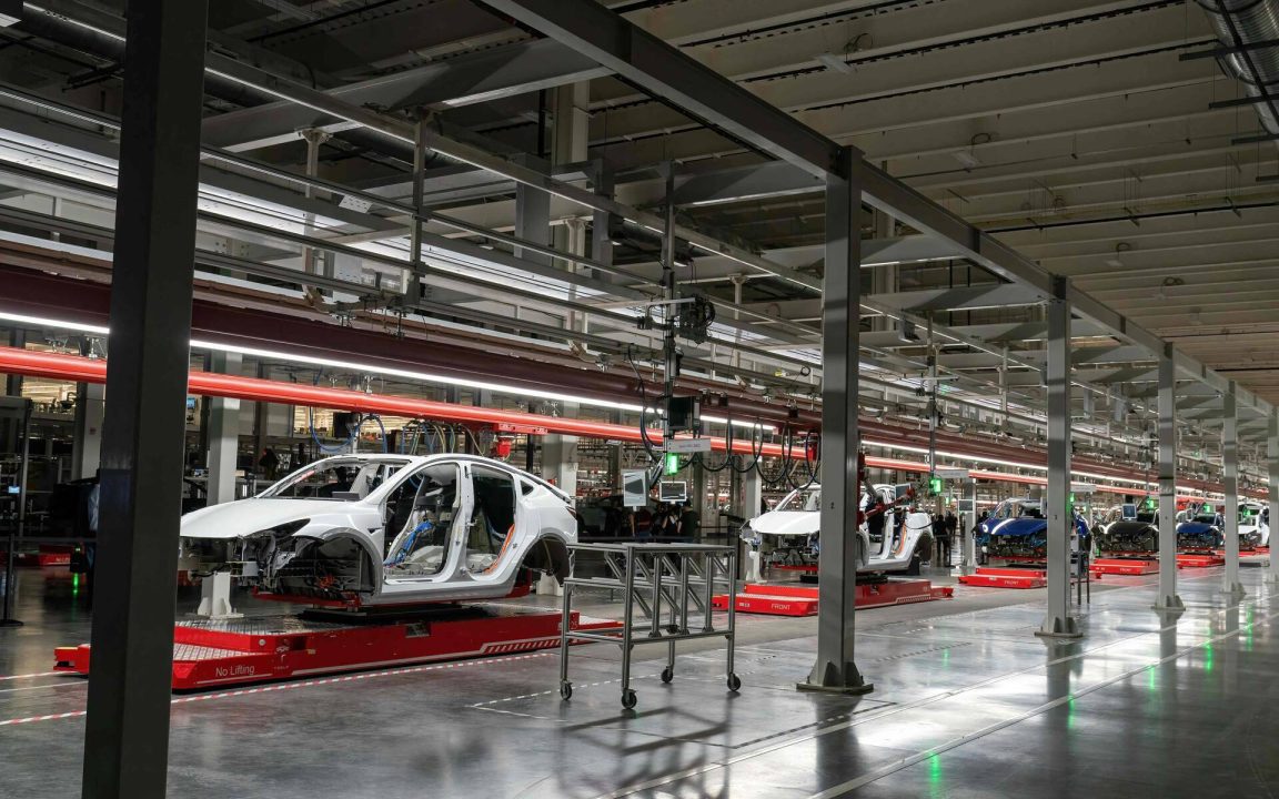 découvrez comment tesla propose une vision d'abondance durable, alliant innovation technologique et respect de l'environnement pour un avenir énergétique propre et accessible à tous.