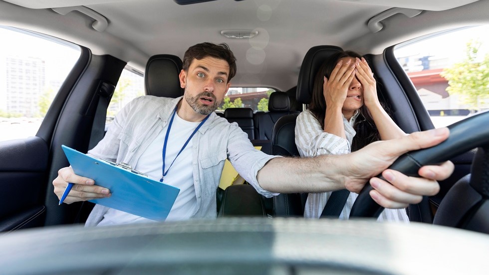découvrez les clés d'une conduite efficace : conseils pratiques, astuces de sécurité et bonnes pratiques pour optimiser vos trajets tout en réduisant votre consommation et en préservant l'environnement.