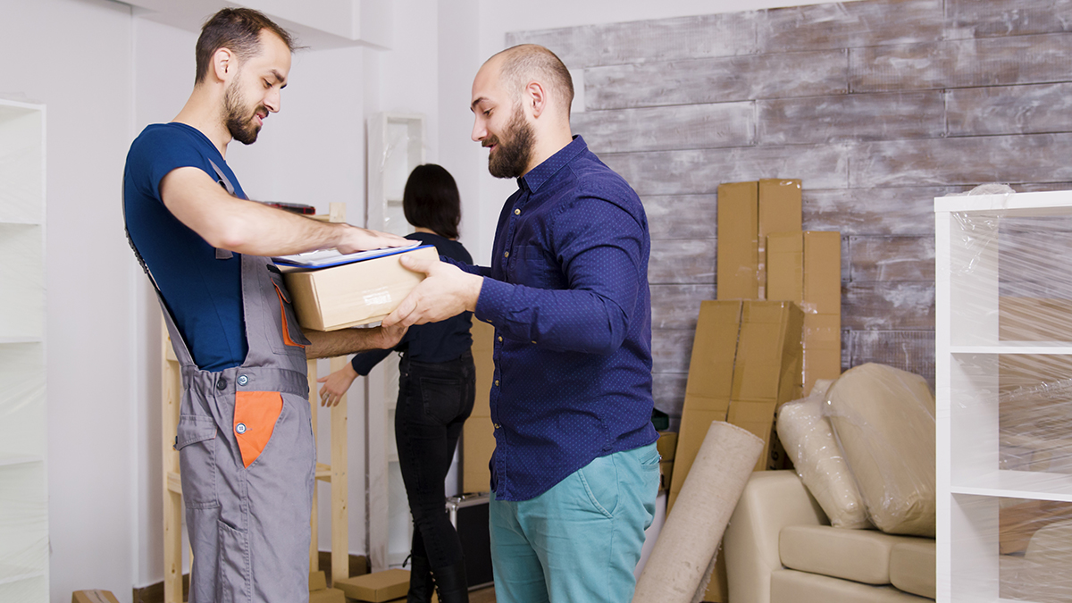 découvrez comment informer votre assurance lors d’un déménagement : démarches, conseils, délais et documents nécessaires pour mettre à jour votre contrat facilement.