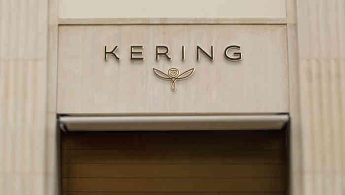 découvrez la nouvelle équipe communication de kering : stratégie renouvelée, talents expérimentés et engagement renforcé pour accompagner la croissance et l'image du groupe de luxe.