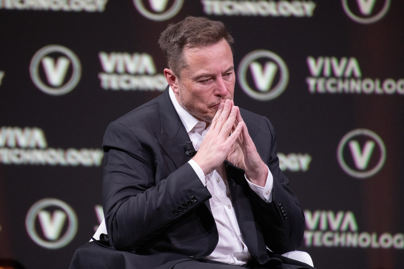 découvrez comment tesla enregistre un rebond impressionnant de ses ventes, analysant les facteurs clés de cette reprise et ses impacts sur le marché automobile électrique.