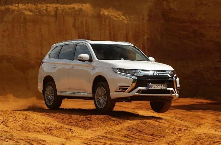 découvrez tout sur la réparabilité des véhicules électriques et hybrides : enjeux, coûts, solutions et conseils pour entretenir et prolonger la durée de vie de votre voiture propre.