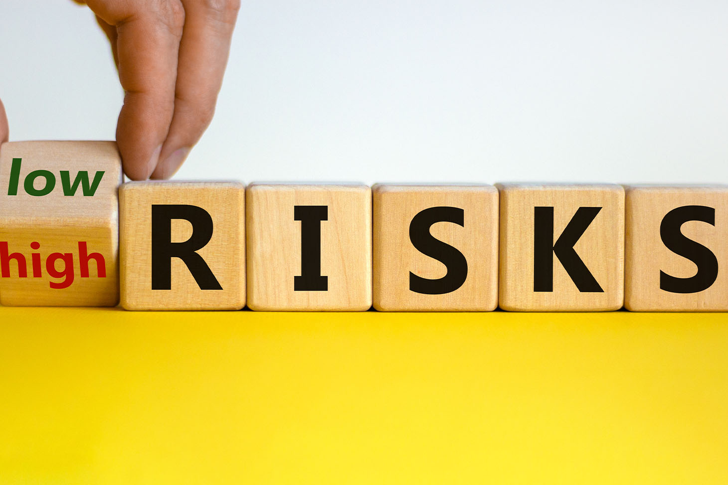 découvrez les principaux risques financiers liés aux batteries tesla : analyse des coûts, impact sur la rentabilité et enjeux pour les investisseurs.