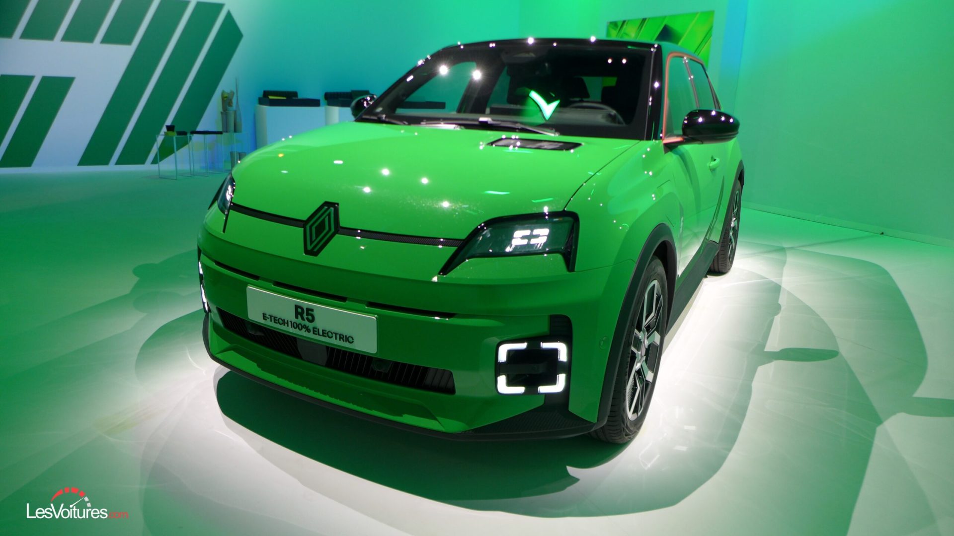 découvrez tout ce qu'il faut savoir sur l'assurance auto en 2025 : nouveautés, garanties, conseils pour bien choisir votre contrat et économiser sur votre prime d'assurance.