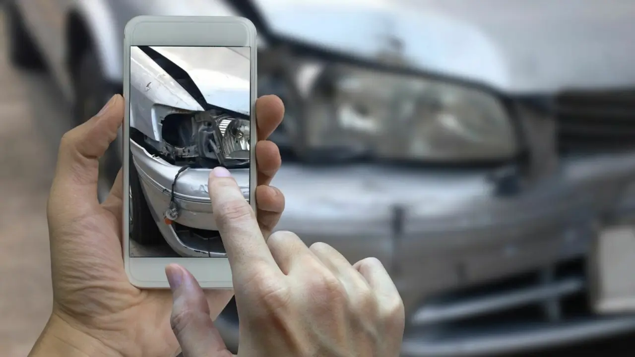 découvrez nos conseils essentiels pour les débutants en assurance auto et apprenez comment réduire efficacement votre facture tout en étant bien couvert.