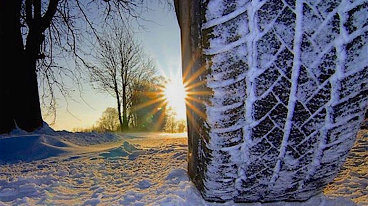 découvrez les équipements hiver obligatoires pour la saison 2025-2026 afin de préparer votre véhicule en toute sécurité et respecter la réglementation en vigueur.