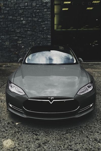 découvrez comment tesla adopte une stratégie sans concessions et analysez l'impact de cette approche sur son positionnement et sa croissance sur le marché.