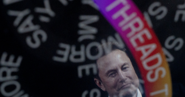 découvrez les stratégies clés d'elon musk pour protéger et développer son empire industriel et technologique.