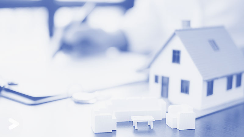 découvrez les raisons de la hausse des tarifs des assurances auto et habitation et comment mieux protéger votre budget face à cette augmentation.