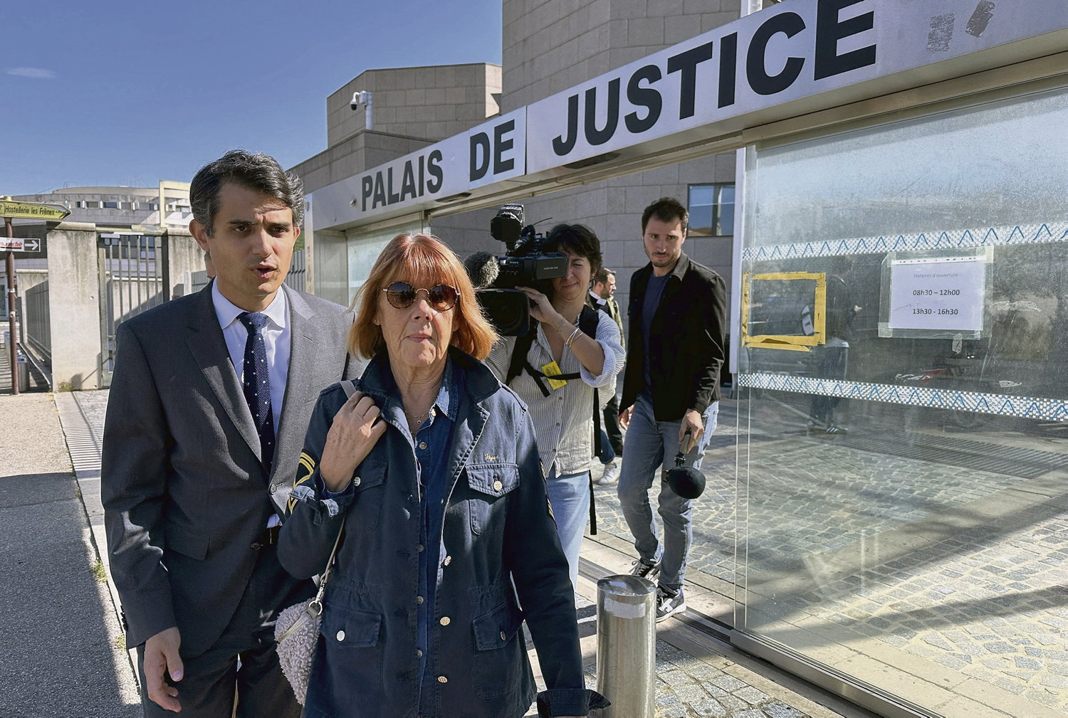 trump pousse tesla à accélérer la production de batteries en allemagne dès 2027, renforçant ainsi la concurrence dans le secteur automobile électrique.