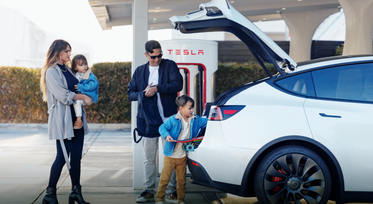 découvrez pourquoi tesla connaît un début d'année difficile et quelles conséquences cela pourrait avoir sur l'avenir de la marque automobile innovante.