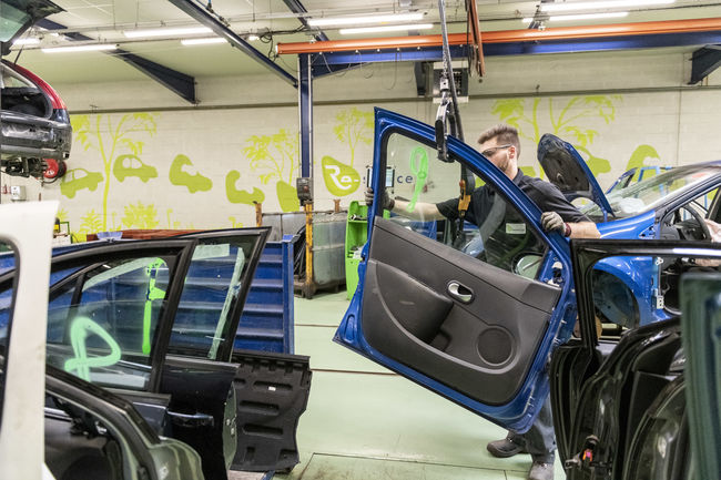 découvrez l'impact des pièces de réemploi en assurance auto dès la fin 2025 : économies, réglementation et avantages pour votre véhicule.