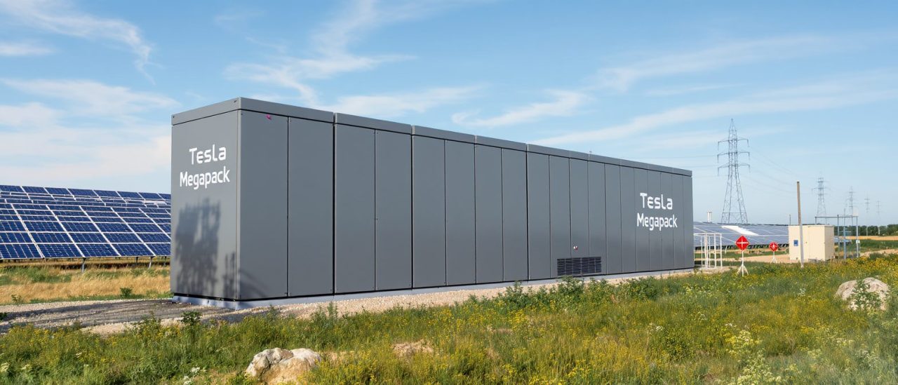 découvrez comment tesla transforme le réseau énergétique français avec des solutions innovantes et durables pour un avenir plus propre et plus efficace.