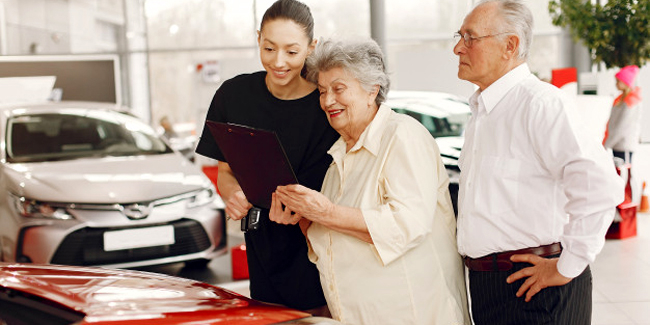 découvrez les options de droits de conduite en leasing pour les seniors, même à 94 ans, et profitez d'une mobilité adaptée à chaque âge.