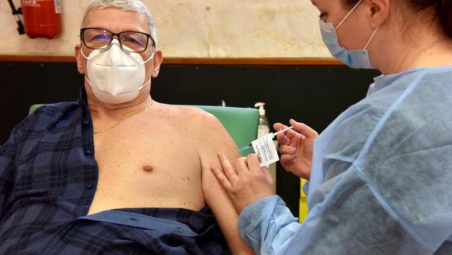 découvrez comment la majorité des assurés expriment une défiance envers les assurances, tandis qu'un quart des clients se montrent exemplaires dans leur confiance et leur engagement.