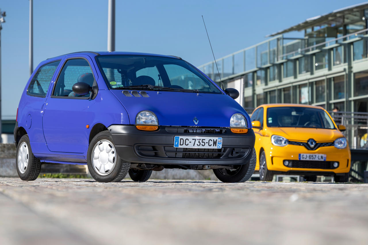 découvrez notre essai de la renault twingo équipée d'un écran tactile de 10 pouces et offrant une autonomie de 260 km, alliant technologie et praticité pour la conduite urbaine.