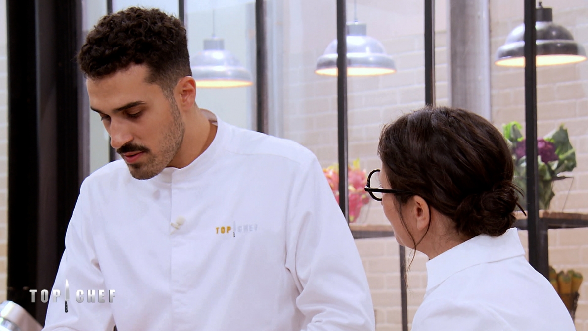 lucas renault quitte l'émission top chef, marquant une étape importante dans sa carrière culinaire. découvrez les raisons de son départ et ses projets futurs.