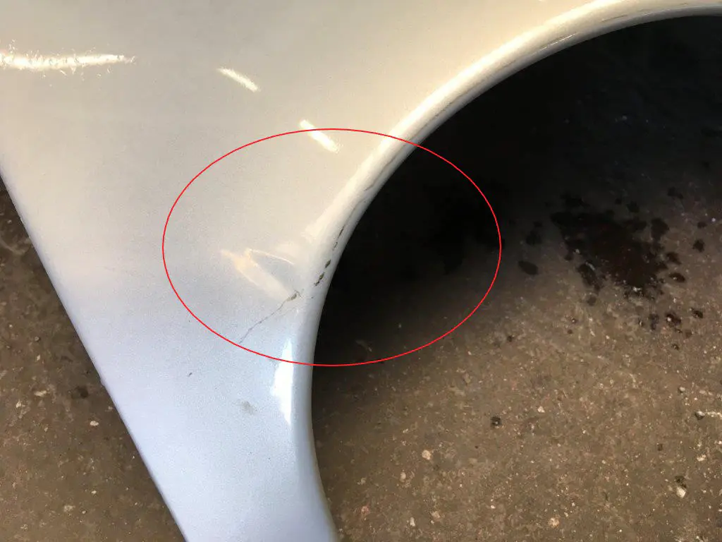 découvrez l'énigme du capot verrouillé de la renault twingo : causes possibles, solutions simples et conseils pour débloquer votre voiture en toute sécurité.