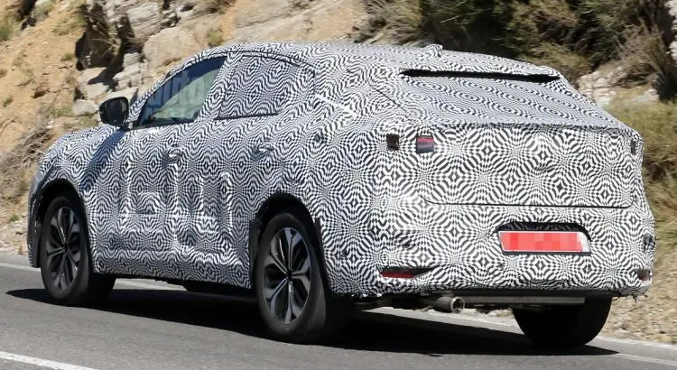 découvrez comment renault améliore les équipements des modèles austral, espace et rafale pour une expérience de conduite encore plus confortable et innovante.