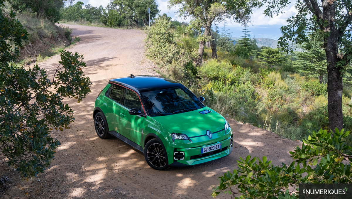 découvrez les atouts de la renault twingo, une citadine électrique abordable alliant design compact, autonomie pratique et zéro émission pour une conduite urbaine efficace.