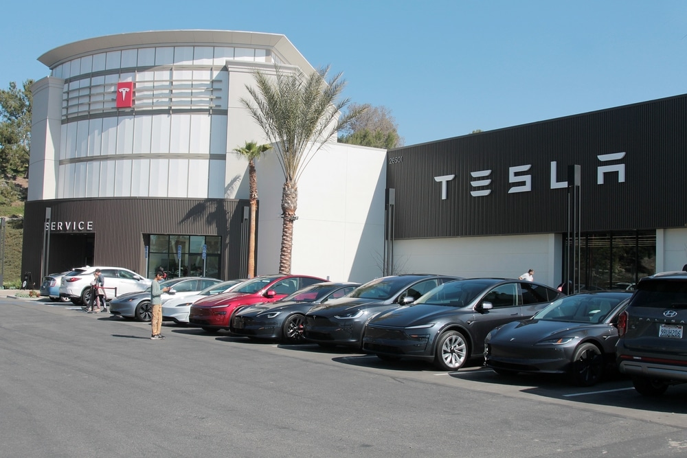 tesla officiellement autorisée à fournir de l'électricité au royaume-uni, marquant une étape majeure dans la distribution d'énergie innovante et durable.