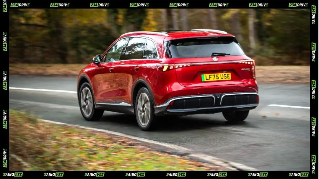 découvrez notre test du mgs6 ev, un concurrent audacieux du tesla model y, alliant performance, design innovant et autonomie remarquable.