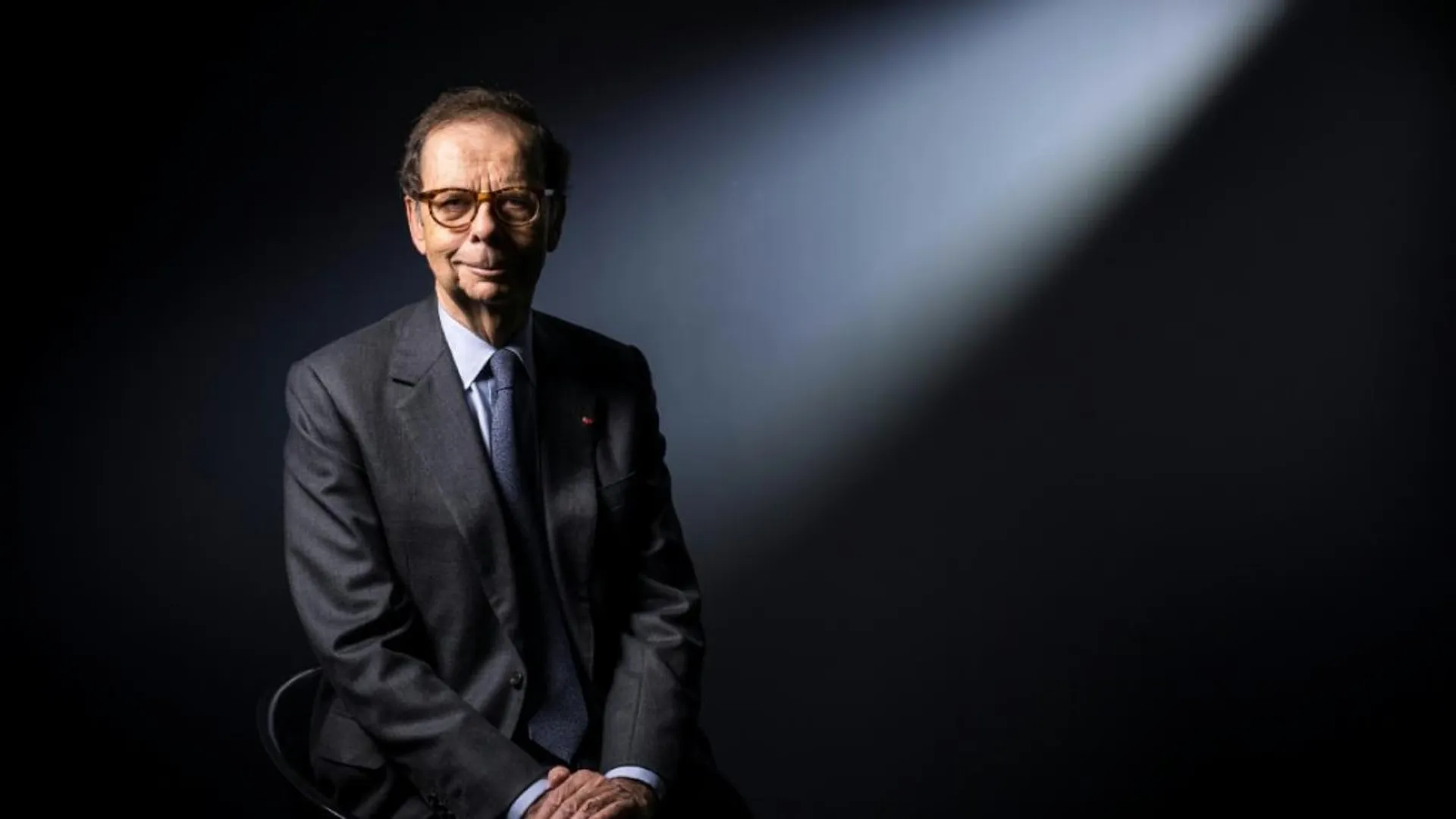 découvrez comment renault le mans se transforme en manufacture louis-schweitzer, symbole d'innovation et d'excellence automobile.