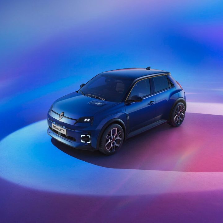 renault annonce une réduction de ses équipes d'ingénierie de 15 à 20 %, dans le cadre d'une restructuration visant à optimiser ses ressources et préparer l'avenir.