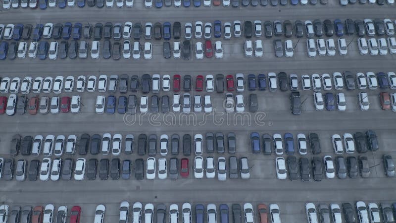 découvrez l'inventaire inédit de voitures tesla invendues et les éventuelles baisses de prix à venir. analyse du marché et opportunités pour les acheteurs.