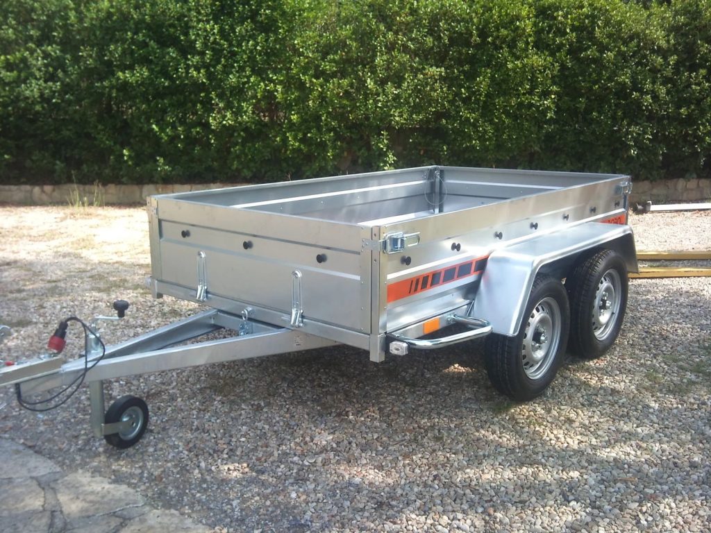 découvrez l'offre renault pour la twingo e-tech à seulement 13 750€. profitez d'une présentation complète et détaillée de cette voiture électrique urbaine économique et innovante.