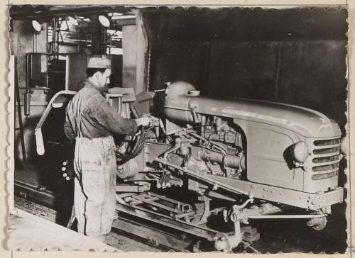 découvrez l'histoire de l'usine renault du mans, désormais renommée louis schweitzer, un site emblématique de l'industrie automobile française.