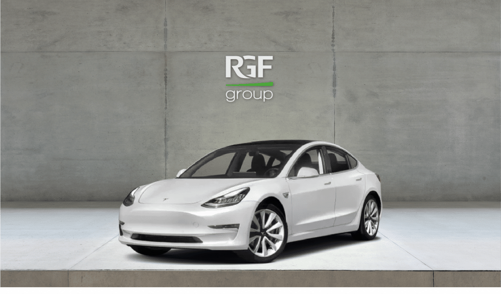 découvrez pourquoi l'assurance tesla en 2026 est plus chère que celle d'une dacia et ce que cela signifie pour votre budget auto.
