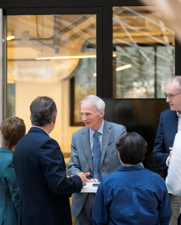 renault annonce la prolongation de son programme d'actionnariat salarié, renforçant ainsi l'implication de ses collaborateurs dans la croissance de l'entreprise.