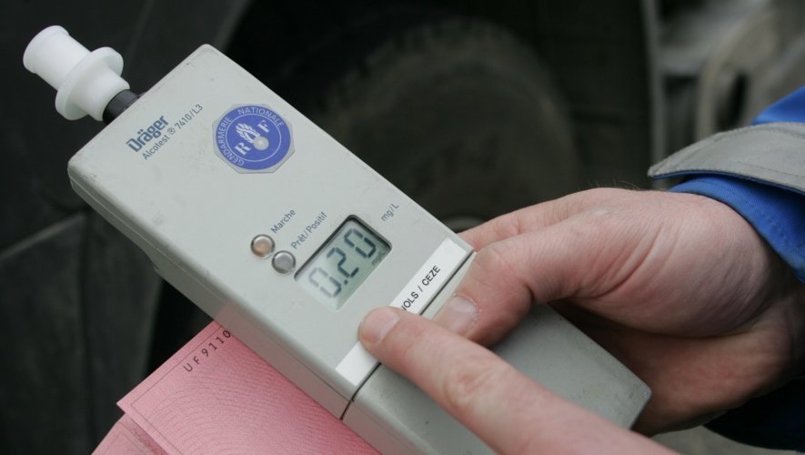 roanne : un ancien gérant d'auto-école condamné pour conduite en état d’ivresse sans assurance, un cas rappelant les risques et les responsabilités sur la route.